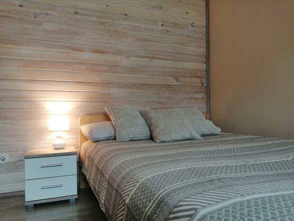 Apartamenti Miera Osta リエパーヤ エクステリア 写真
