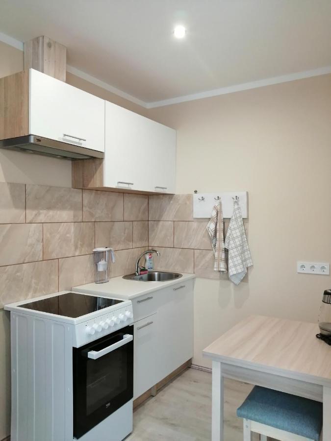 Apartamenti Miera Osta リエパーヤ エクステリア 写真