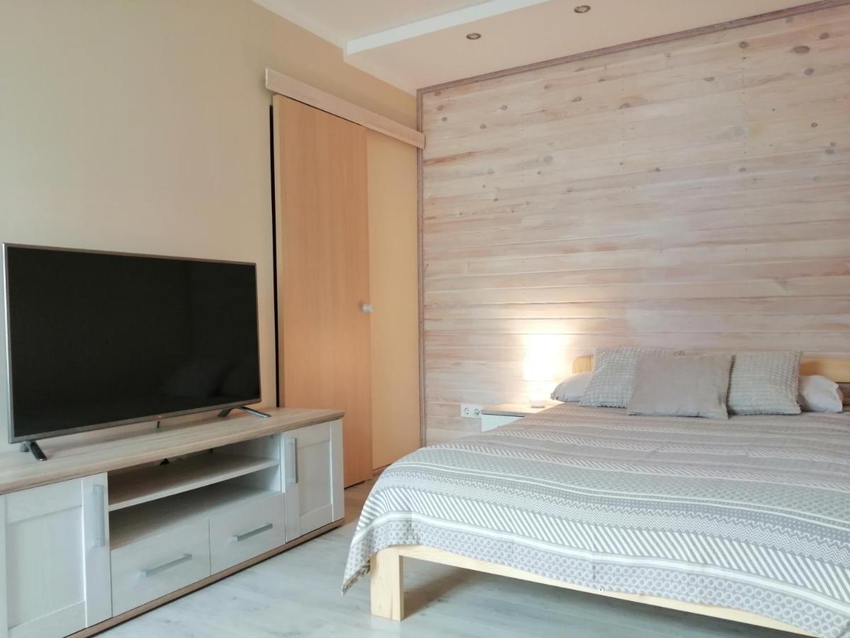 Apartamenti Miera Osta リエパーヤ エクステリア 写真