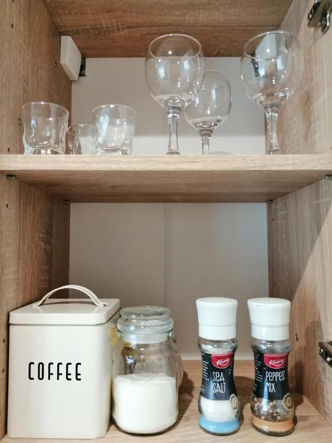 Apartamenti Miera Osta リエパーヤ エクステリア 写真