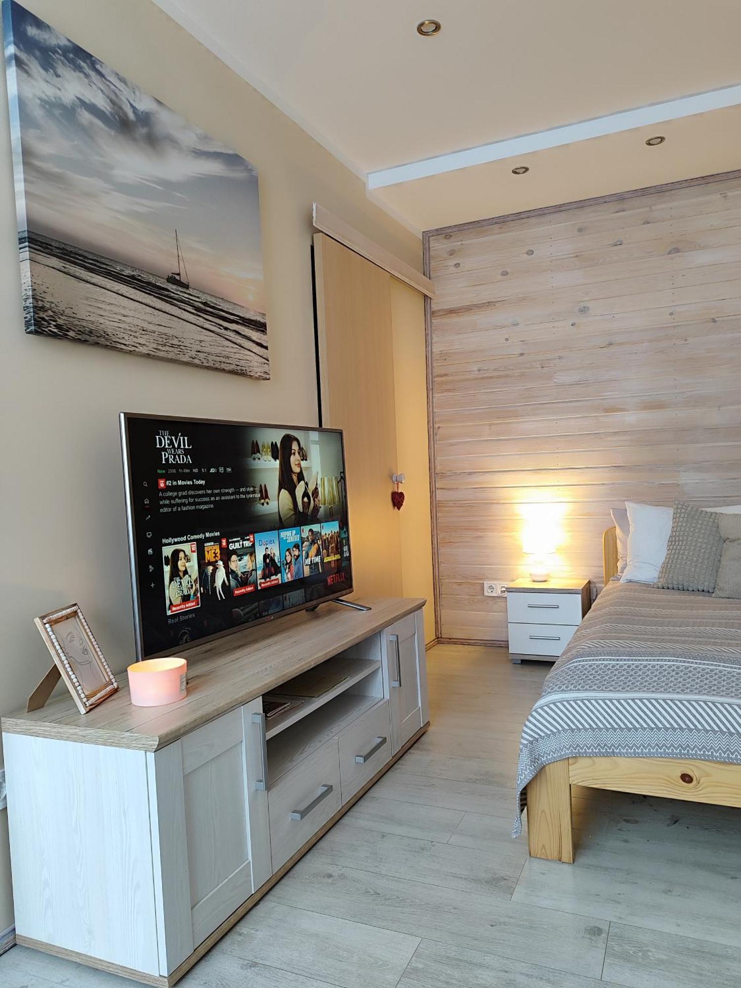 Apartamenti Miera Osta リエパーヤ エクステリア 写真